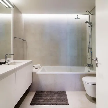 Апартаменты Stunning 2bdr In Chiado By Lovelystay Лиссабон