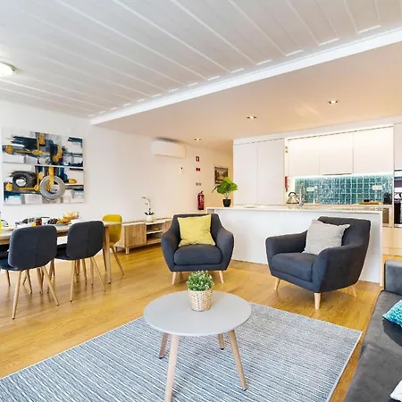 Stunning 2bdr In Chiado By Lovelystay