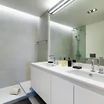 Stunning 2bdr In Chiado By Lovelystay アパート *