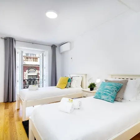 Stunning 2bdr In Chiado By Lovelystay شقة